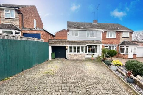 3 bedroom semi-detached house for sale, Lawnsdown Road, Brierley Hill DY5