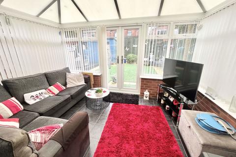 3 bedroom detached house for sale, Gladstone Drive, Oldbury B69