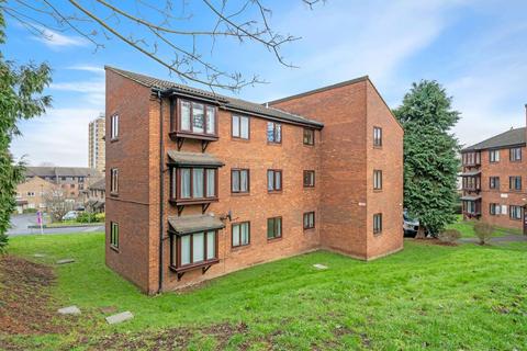 2 bedroom flat for sale, Ashurst Close, Anerley, London