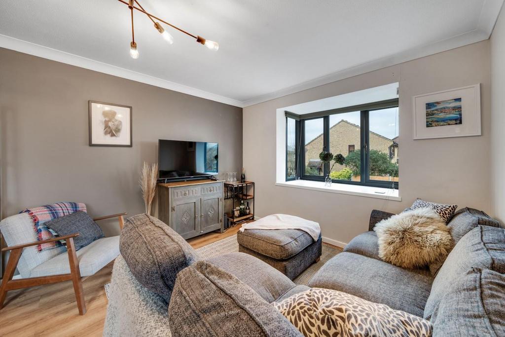 07-27ec81909 - Prop WPen - NS - 2 Ashurst Close SE2