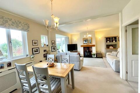 5 bedroom bungalow for sale, Dundee Close, Leigh-on-Sea, Essex, SS9