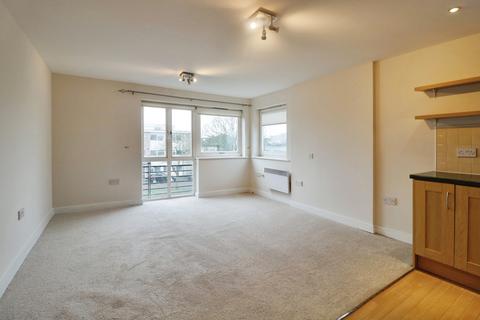 2 bedroom apartment to rent, London Road, Leigh-on-sea, SS9