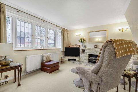 3 bedroom semi-detached house for sale, Stratton Road, Sunbury-On-Thames TW16