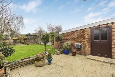 35 Stratton Road, Sunbury-on-thames, TW16 6PH