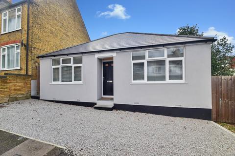 3 bedroom detached bungalow for sale, Third Avenue, Gillingham, ME7