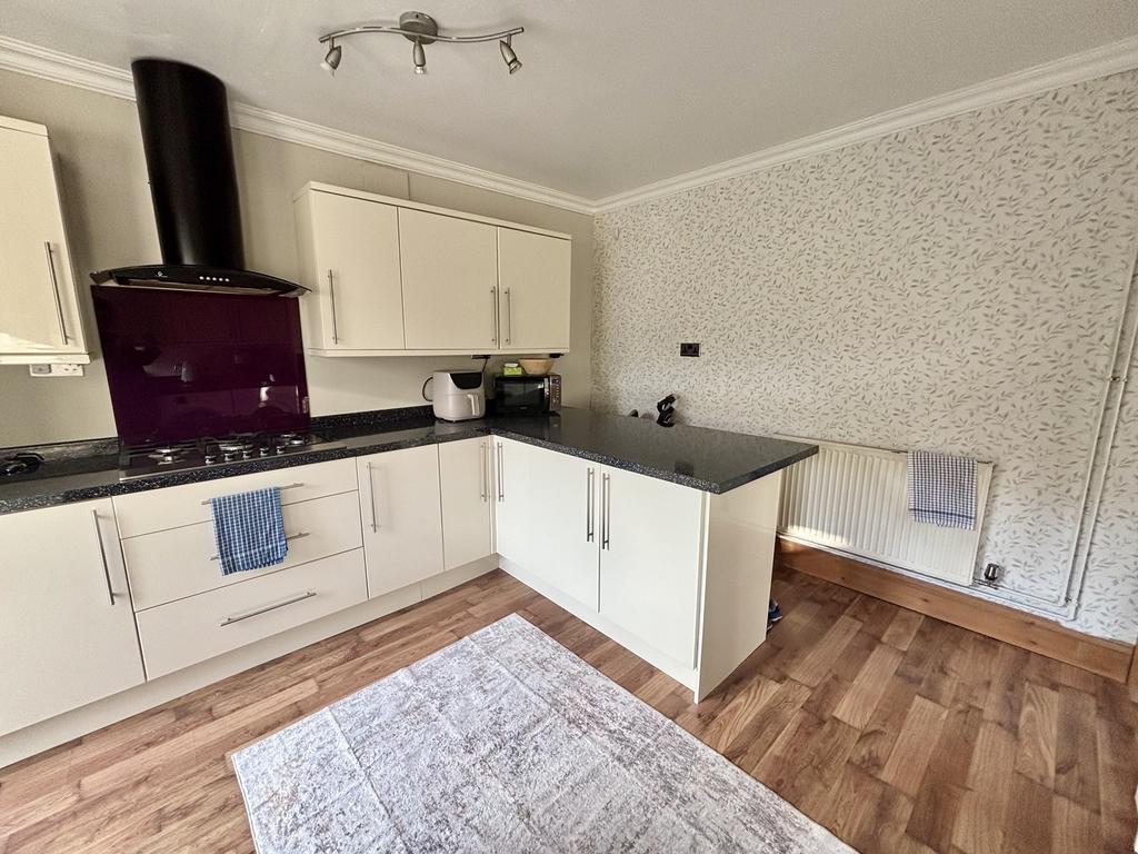 Kitchen / Breakfast Room