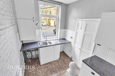 3 bedroom terraced house to rent, Nelson Street, Walsden, Todmorden, OL14 7SP