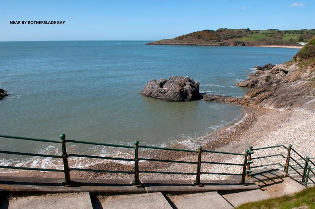 Osborne appartment Rotherslade Bay 45.jpg