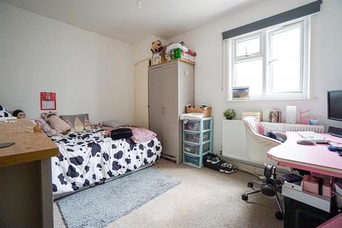 2 bedroom terraced house for sale, St Georges Road, Hastings