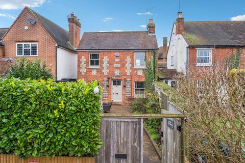 2 bedroom detached house for sale, Church Road, Seer Green, HP9