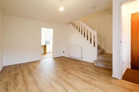 2 bedroom terraced house to rent, The Oaks, Cambridge CB24