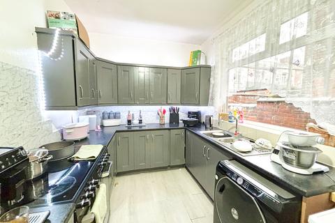 3 bedroom terraced house for sale, Sandown Street, Gorton