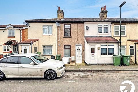 2 bedroom terraced house to rent, East Road, Welling, DA16