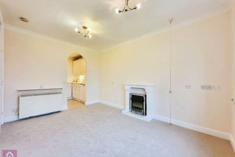 1 bedroom retirement property for sale, Queens Road, Hale, Altrincham, Greater Manchester, WA15