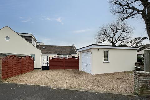 3 bedroom cottage for sale, Colts Bay, Aldwick, Bognor Regis, West Sussex PO21