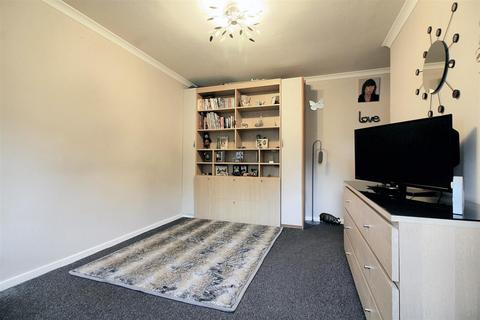 Studio for sale, Poplar Road, Aylesbury