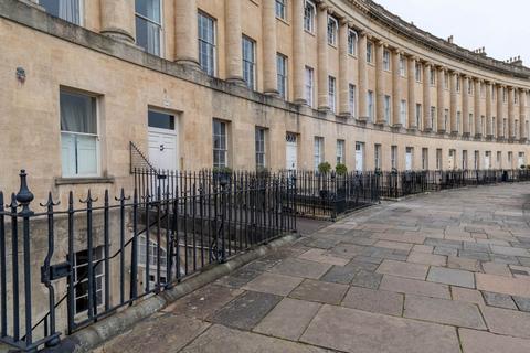 2 bedroom apartment to rent, Royal Crescent, Bath