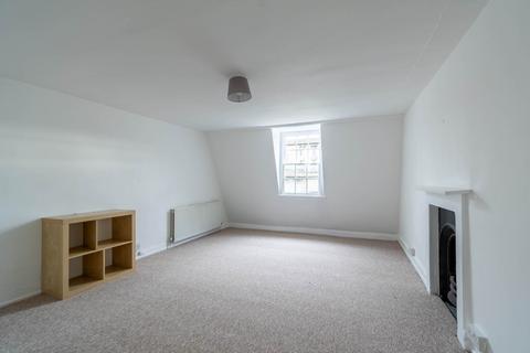 2 bedroom apartment to rent, Royal Crescent, Bath