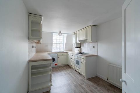 2 bedroom apartment to rent, Royal Crescent, Bath