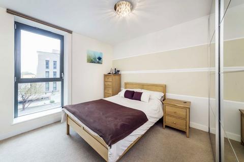 1 bedroom flat to rent, Agnes George Walk, London E16