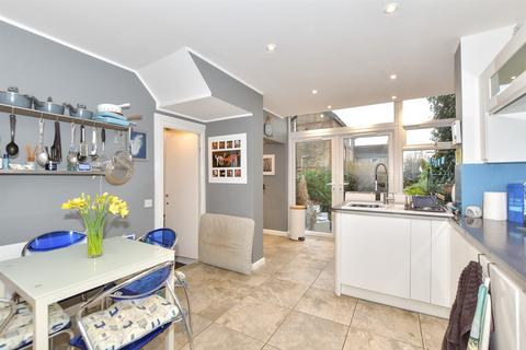 55 Bellevue Road, Ramsgate, CT11 8DN