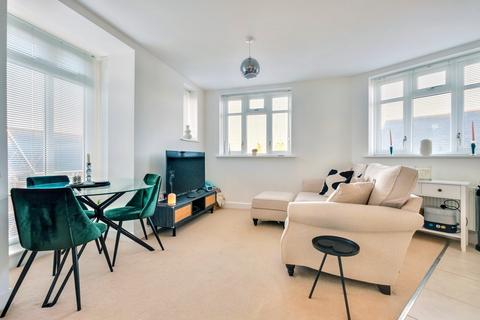 2 bedroom apartment for sale, Grace Bartlett Gardens, Chelmsford CM2