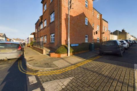 High Street, Tredworth