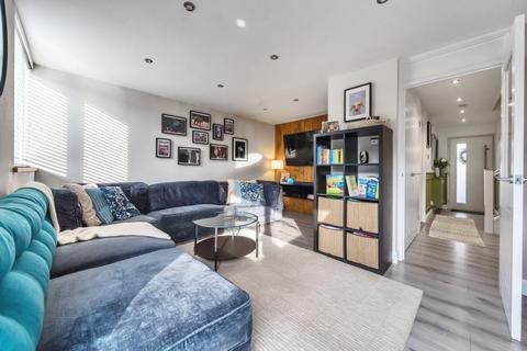 3 bedroom end of terrace house for sale, Bicester,  Oxfordshire,  OX26