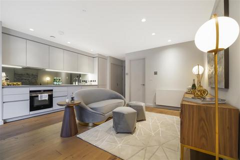 1 bedroom flat for sale, Deodar Road, SW15