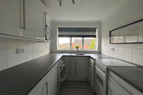 2 bedroom maisonette for sale, Pinewood Drive, Birmingham