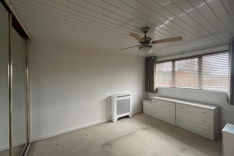 2 bedroom maisonette for sale, Pinewood Drive, Birmingham