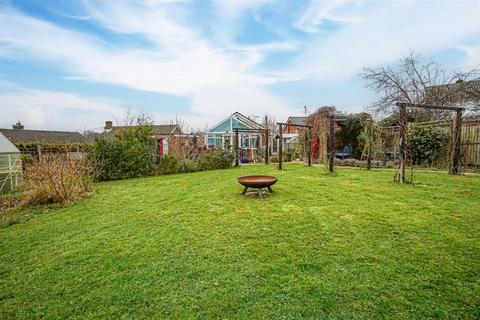 2 bedroom detached bungalow for sale, Grange Avenue, Hastings