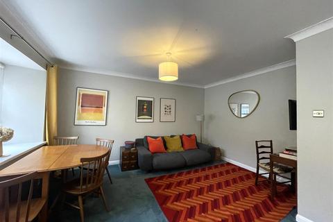 Chainpier house, Brighton