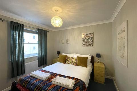 undefined, Chainpier house, Brighton