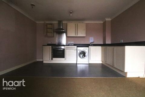 2 bedroom flat for sale, Maidenhall Approach, Ipswich