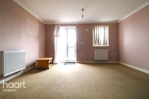 2 bedroom flat for sale, Maidenhall Approach, Ipswich