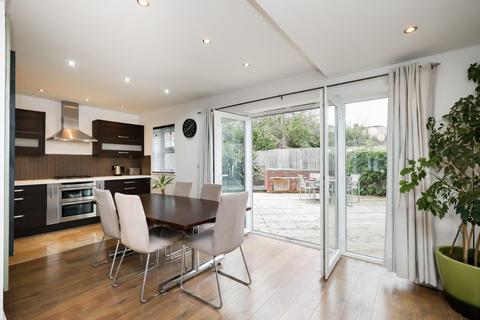 4 bedroom semi-detached house for sale, Alwyn Gardens, Acton