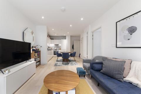 2 bedroom apartment for sale, Liner House, London, E16