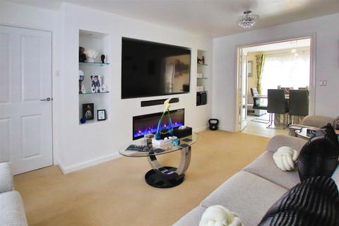 4 bedroom detached house for sale, Cleverley Rise, Bursledon, Southampton