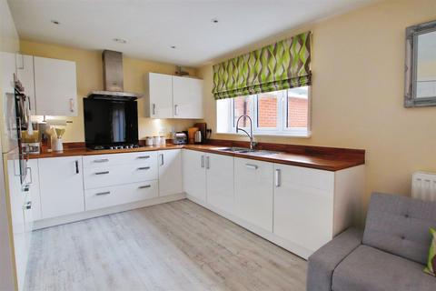 4 bedroom detached house for sale, Cleverley Rise, Bursledon, Southampton