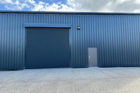 Industrial unit to rent, Hawton Business Park, Hawton Lane, Newark, Nottinghamshire, NG24