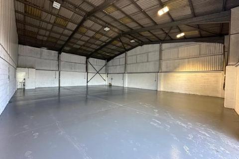 Industrial unit to rent, Hawton Business Park, Hawton Lane, Newark, Nottinghamshire, NG24