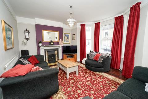 4 bedroom end of terrace house for sale, Dudley Street, Leighton Buzzard