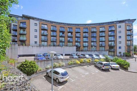 1 bedroom apartment for sale, Barrier Road, Chatham