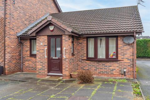 2 bedroom semi-detached bungalow for sale, Shuttleworth Close, Whalley Range