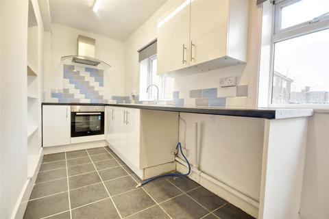 1 bedroom flat to rent, Lydd Road, Camber, Rye