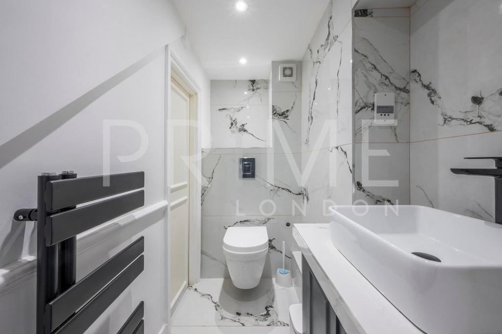 Bathroom(3) (3).jpg