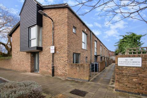 2 bedroom end of terrace house for sale, Caulfield Gardens, Pinner HA5