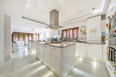 6 bedroom detached house for sale, Blagrove Crescent, Ruislip HA4