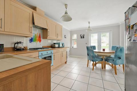 3 bedroom house for sale, Coppice Pale, Basingstoke RG24